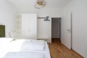 Fotografia z galérie ubytovania Luxurious 70 m2 with Balcony & Air Conditioning vo Viedni