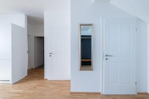 Fotografia z galérie ubytovania Luxurious 70 m2 with Balcony & Air Conditioning vo Viedni
