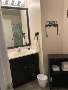 Koupelna v ubytování Haven - Uptown/Airport Corridor