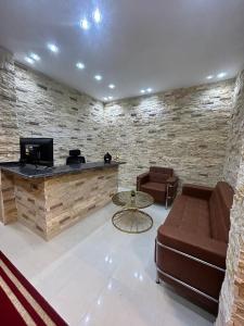 A seating area at Dima Pyramids View