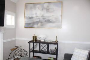 Galeriebild der Unterkunft Cozy French Style Villa- 3 Bed-Casino-Pools-Jacuzzi in Norwich