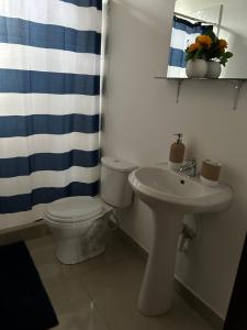 Koupelna v ubytování La casa de la H, entre pinos