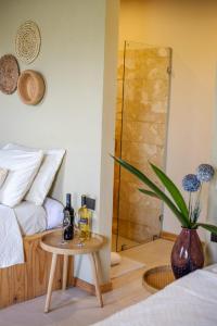 Postel nebo postele na pokoji v ubytování Hotel y Cabinas del Trópico
