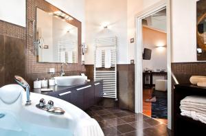 Kúpeľňa v ubytovaní Al Tezzon Hotel + 35 fotografií