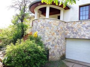 Fotografie z fotogalerie ubytování Pine Grove Villa v destinaci Gödöllő