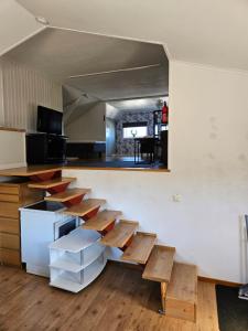 Kuchyň nebo kuchyňský kout v ubytování Garagelägenhet
