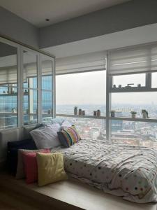 Et opholdsområde på Apartemen one icon residence