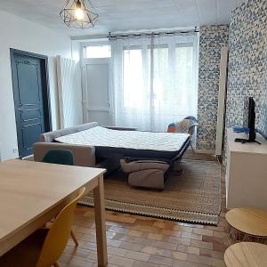 Φωτογραφία από το άλμπουμ του Villa Jean Julien - Le Sancy - Wifi - 2 chambres - 2 Salles d'eau - Rdc - 8 personnes - Terrasse σε Le Mont-Dore +12 φωτογραφίες