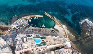Загальний вид на море або вид на море з цей готель