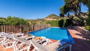 Bazén v ubytovaní Finca las Chozas Antequera - La Joya by Ruralidays alebo v jeho blízkosti