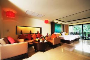 Posezení v ubytování Khaolak Orchid Beach Resort - SHA Extra Plus