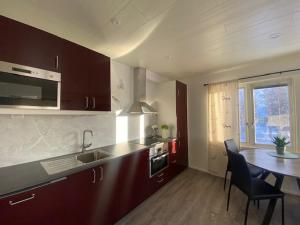 Η κουζίνα ή μικρή κουζίνα στο Stay in Karesuando