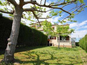 Vonkajšia záhrada v ubytovaní Holiday Home Mas Rovira 8 by Interhome