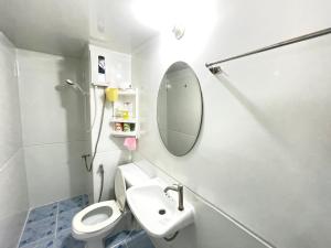 Koupelna v ubytování Impact C3 Muathong