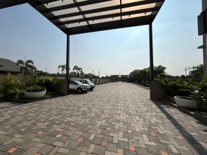 Kép Muhurat Hotel and Resort, szállásáról Māndhar városában a galériában