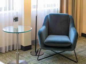Posezení v ubytování Pullman Eindhoven Cocagne