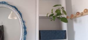 Fotografie z fotogalerie ubytování BLUE DOUBLE PRIVATE ROOM AT FRONT BEACH - HABITACION en la playa piso compartido ve Valencii