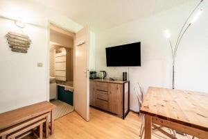 Et tv og/eller underholdning på Le Cozy Tétras