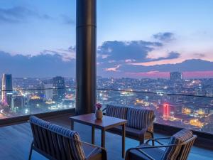 Posezení v ubytování Movenpick Living Istanbul West