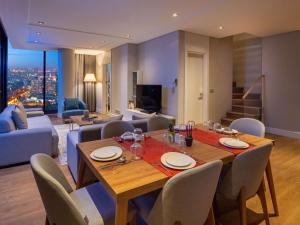 Posezení v ubytování Movenpick Living Istanbul West