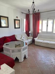 Fotografie z fotogalerie ubytování Appartement Martil Miramar, Tetouan v destinaci Martil + 3 fotografie