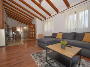 Posezení v ubytování Holiday Home Marko by Interhome