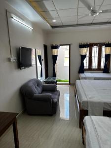 TV a/nebo společenská místnost v ubytování Temple View Home Stay