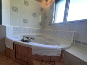 Fotografie z fotogalerie ubytování Splendide villa avec piscine chauffée v destinaci Sallèles-dʼAude + 11 fotografií