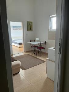 Gallery image of Apartments Adria S in Bjeliši