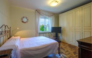 Ένα ή περισσότερα κρεβάτια σε δωμάτιο στο Awesome Home In Castel Colonna Di Mont