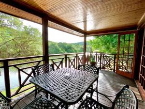 Balkón nebo terasa v ubytování Areena Riverside Resort