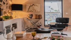 A seating area at UNIQUE Homes Lajares - Only Adults