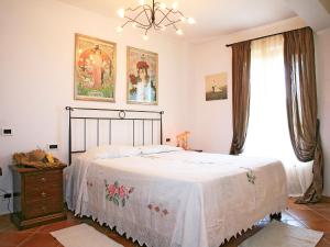 Posteľ alebo postele v izbe v ubytovaní Villa Villa Chiara by Interhome