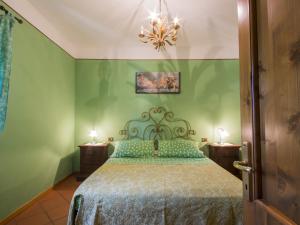 Postel nebo postele na pokoji v ubytování Apartment Azalea by Interhome