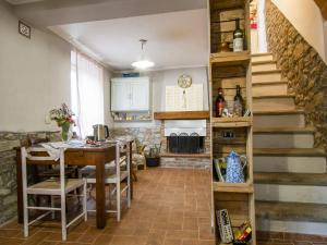 Φωτογραφία από το άλμπουμ του Holiday Home Casa della Fontana by Interhome σε Serravalle Pistoiese