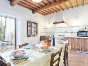 Η κουζίνα ή μικρή κουζίνα στο Apartment La Terrazza by Interhome