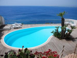 Πισίνα στο ή κοντά στο Apartment La Rosa-4 by Interhome