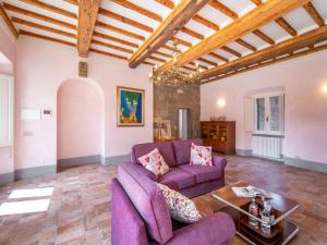 Posezení v ubytování Villa Antico Duomo by Interhome