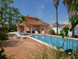 Πισίνα στο ή κοντά στο Villa Benifer