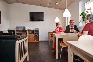 TV a/nebo společenská místnost v ubytování Danhostel Frederikshavn City