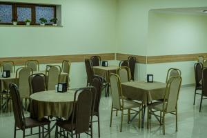 Restoran või mõni muu söögikoht majutusasutuses Welcome Inn Hotel