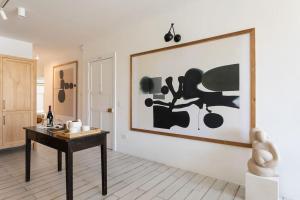 Gambar di galeri bagi Experience Nirvana di Msida