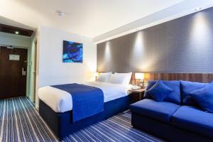Postel nebo postele na pokoji v ubytování Holiday Inn Express Edinburgh Airport by IHG