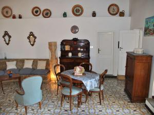 Χώρος καθιστικού στο Apartment Al Campanile by Interhome +30 φωτογραφίες