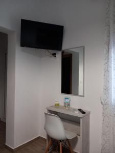TV a/nebo společenská místnost v ubytování Thomas House near the beach + 30 fotografií