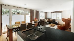 Posezení v ubytování Casa delle Stelle by Zermatt Premium Apartments