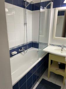 Koupelna v ubytování NOUVEAU Appartement Belle Vue Mer