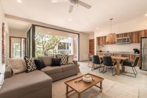 Η κουζίνα ή μικρή κουζίνα στο Selva Terra Sol Beach Club Access