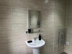Koupelna v ubytování sark house Apartment Chorlton manchester + 42 fotografií