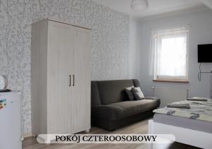 TV a/nebo společenská místnost v ubytování Michałówka Pokoje i Domki
